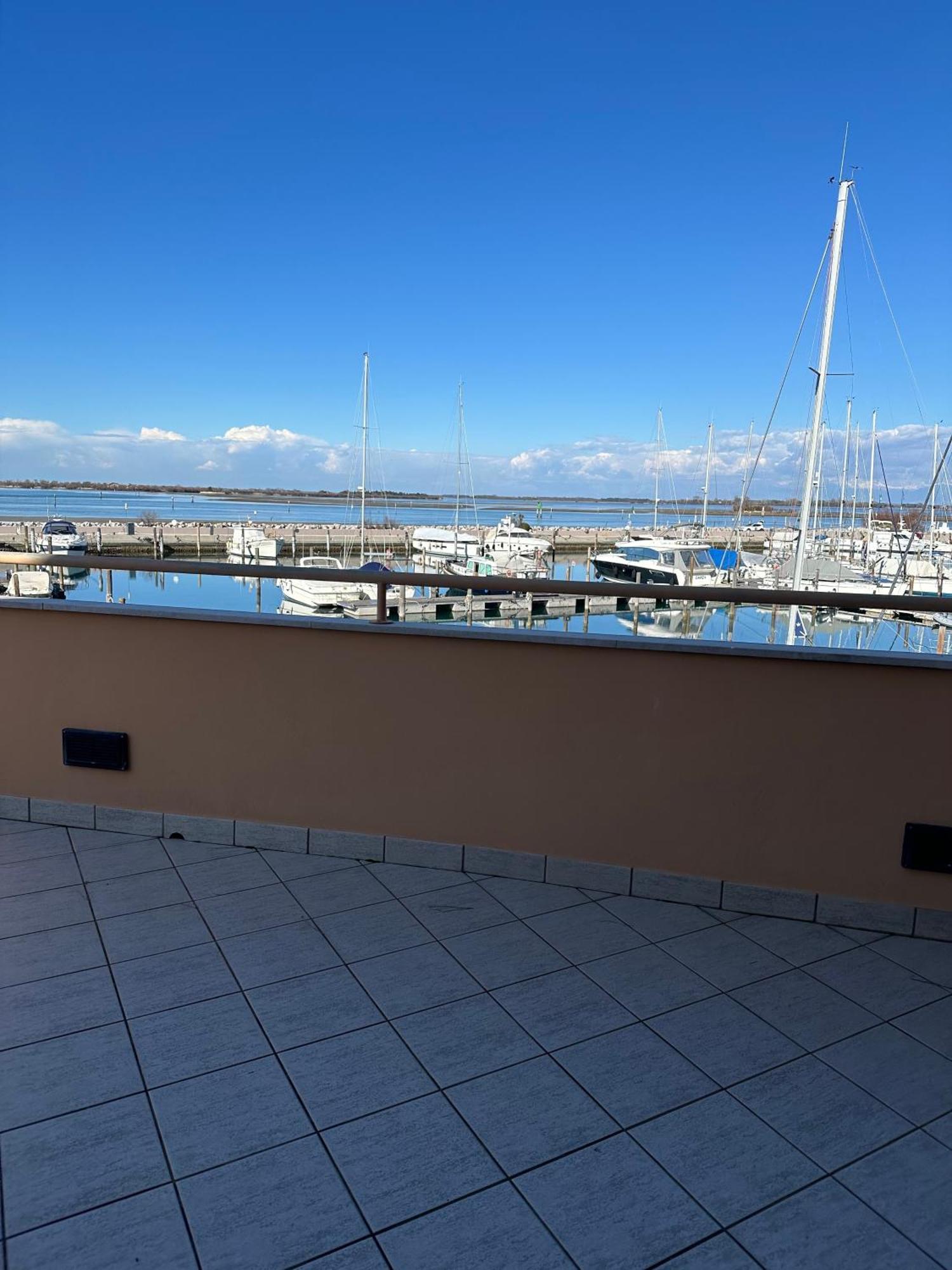Nauthotel Grado Bagian luar foto