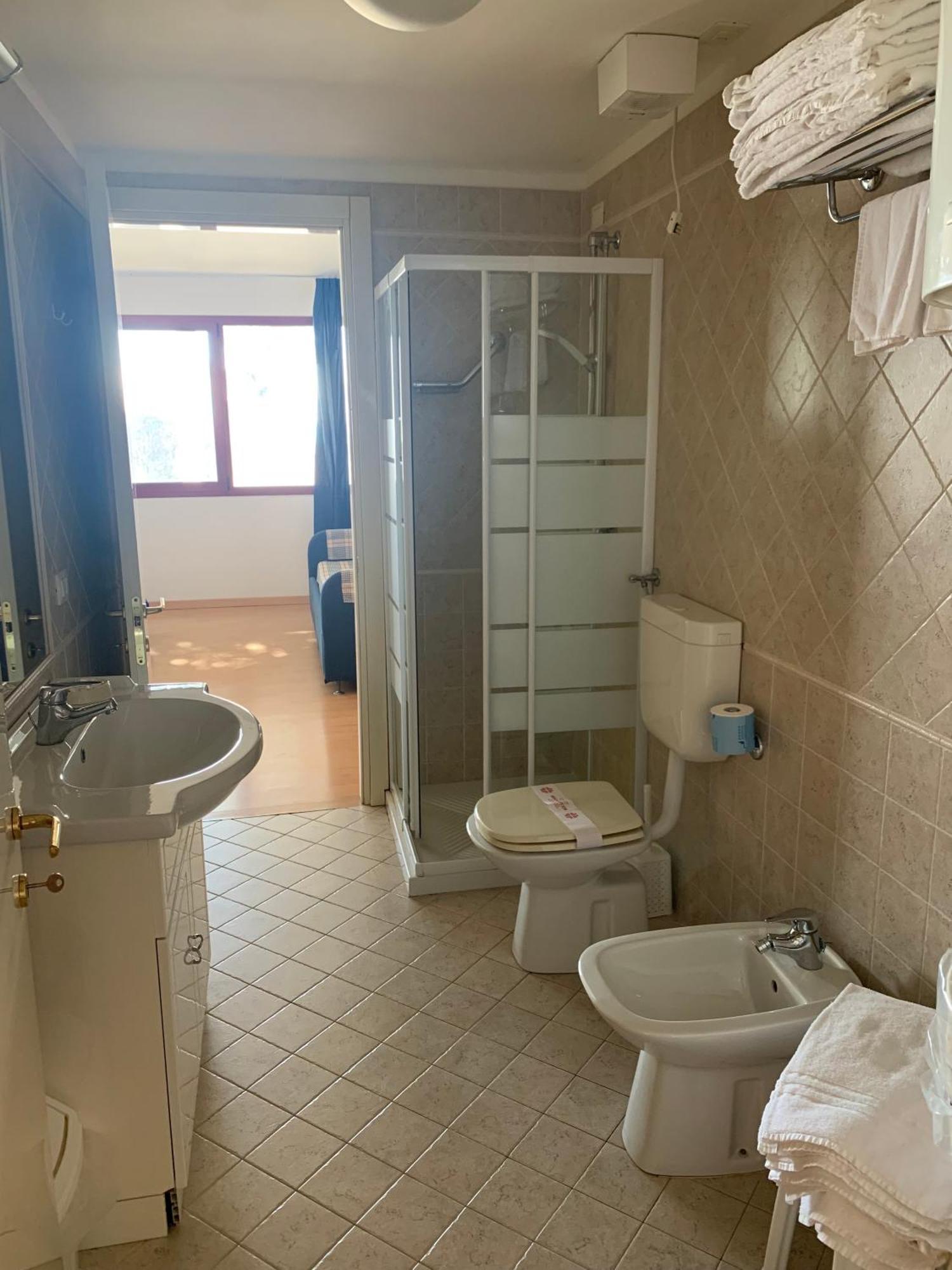 Nauthotel Grado Bagian luar foto