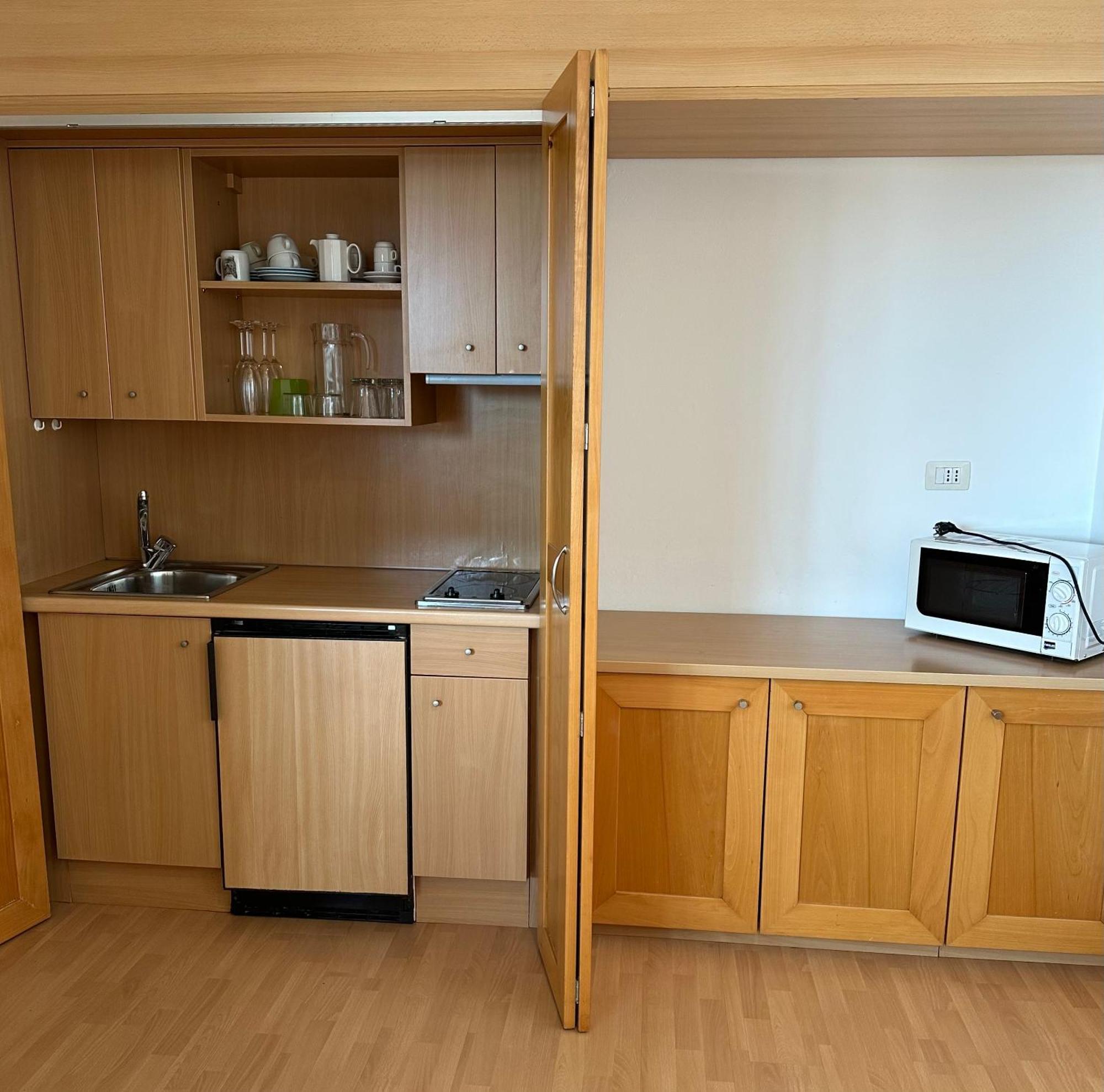 Nauthotel Grado Bagian luar foto