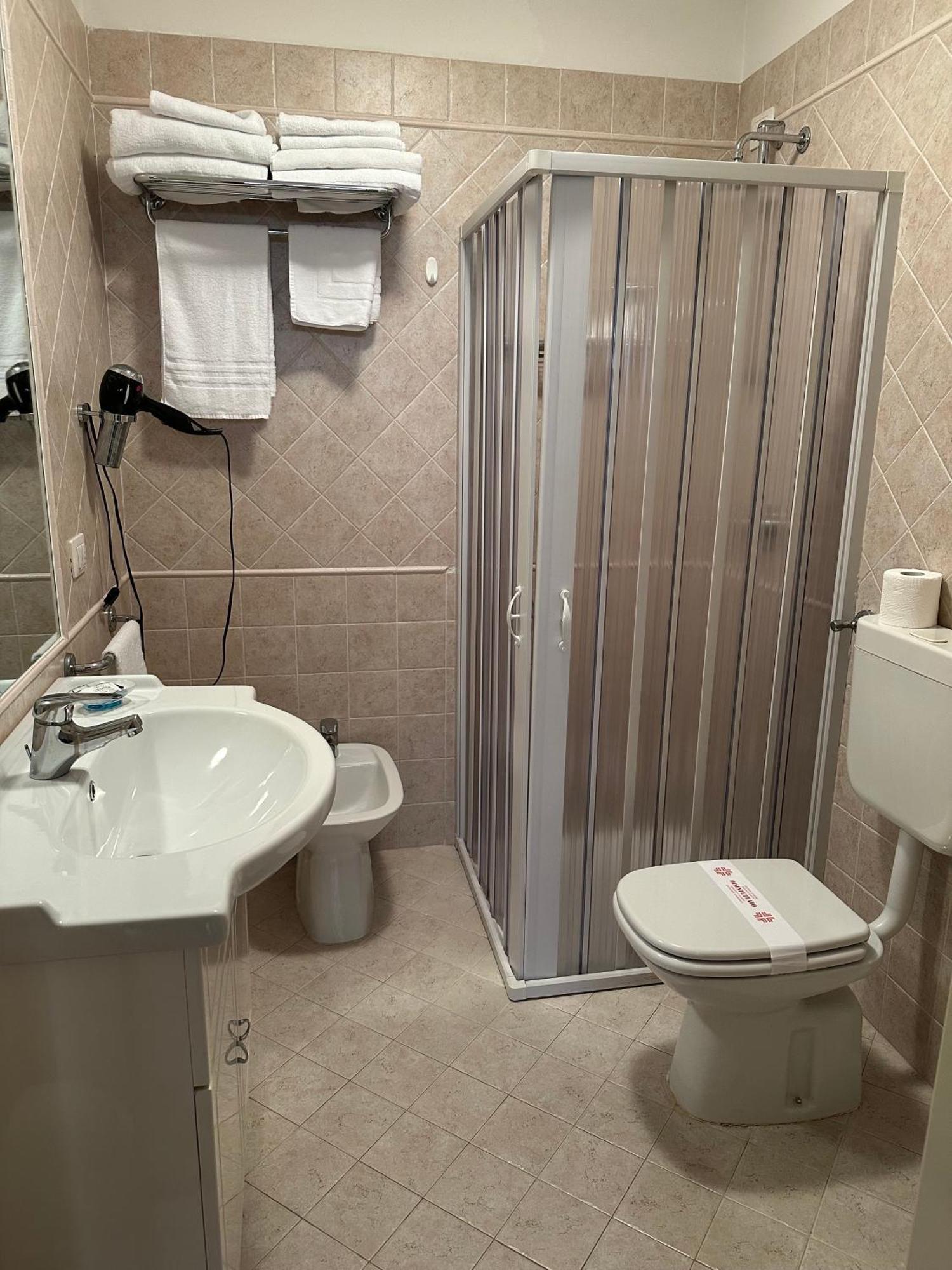 Nauthotel Grado Bagian luar foto