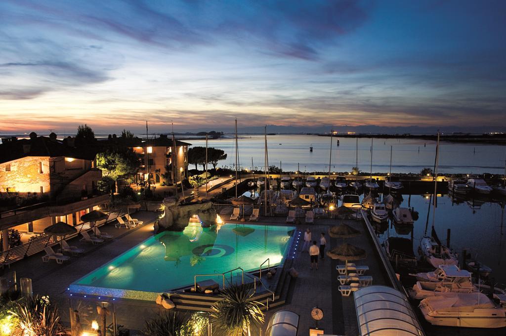 Nauthotel Grado Bagian luar foto