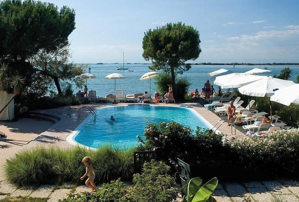 Nauthotel Grado Bagian luar foto
