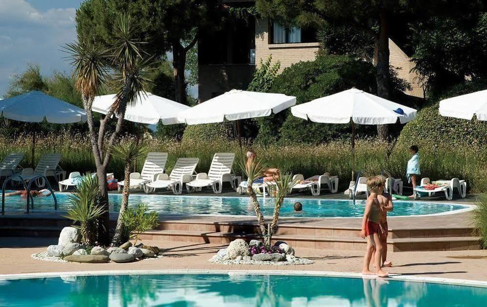 Nauthotel Grado Bagian luar foto